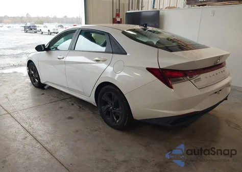 2022 Hyundai Elantra Sel from USA, damaged, VIN 5NPLM4AG6NH063862